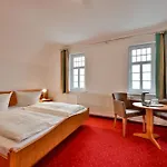 Waldschloesschen Und Spezialitaetenrestaurant