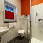 Waldschloesschen Und Spezialitaetenrestaurant ゲストハウス