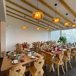 Waldschloesschen Und Spezialitaetenrestaurant ゲストハウス