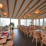 Waldschloesschen Und Spezialitaetenrestaurant ゲストハウス