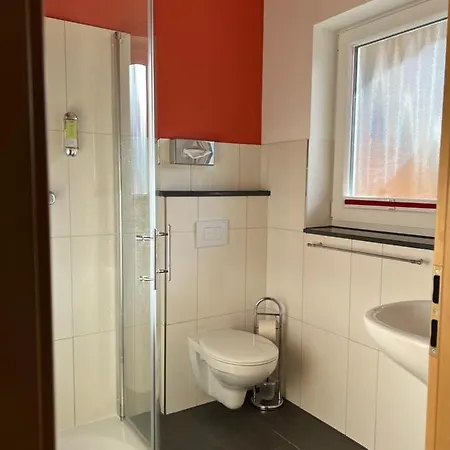 Waldschloesschen Und Spezialitaetenrestaurant Гостевой дом