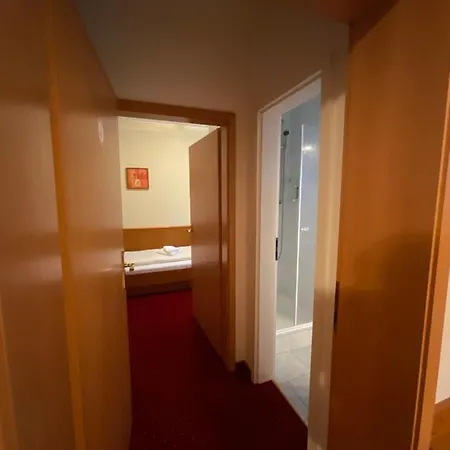 Waldschloesschen Und Spezialitaetenrestaurant