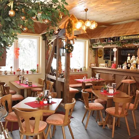 Waldschloesschen Und Spezialitaetenrestaurant Гостевой дом