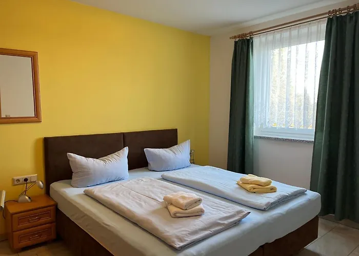 Konukevi Waldschloesschen Und Spezialitaetenrestaurant