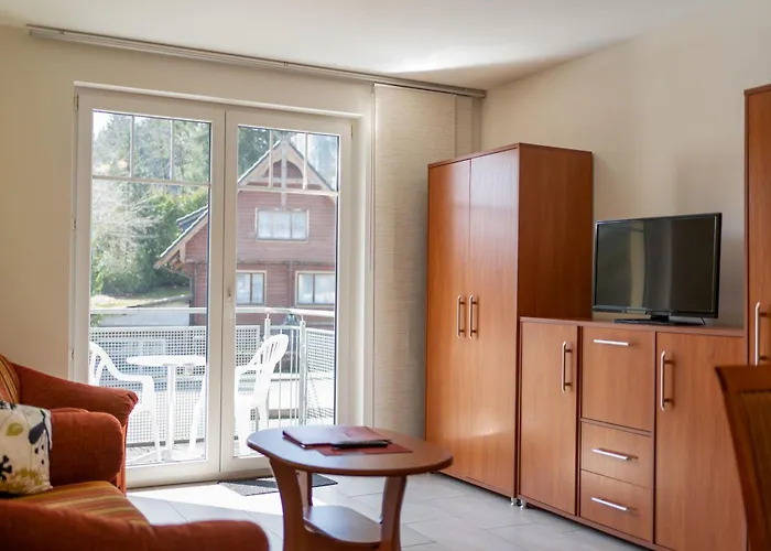 Waldschloesschen Und Spezialitaetenrestaurant Konukevi