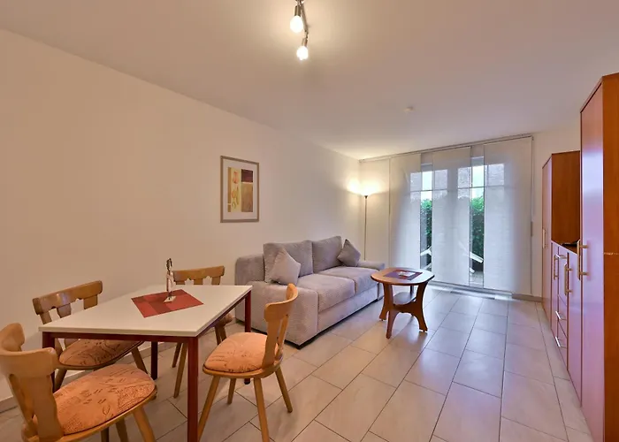 Waldschloesschen Und Spezialitaetenrestaurant Konukevi