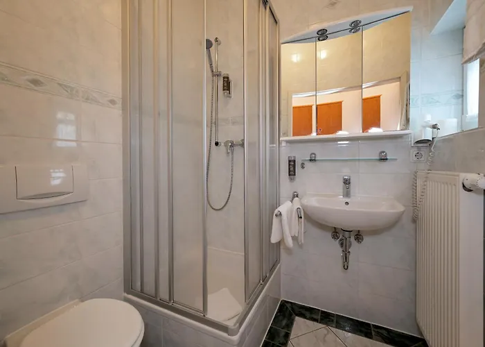 Waldschloesschen Und Spezialitaetenrestaurant Konukevi 3*