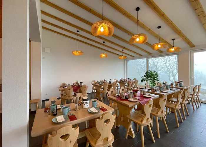 Waldschloesschen Und Spezialitaetenrestaurant Konukevi