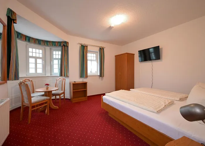 Konukevi Waldschloesschen Und Spezialitaetenrestaurant