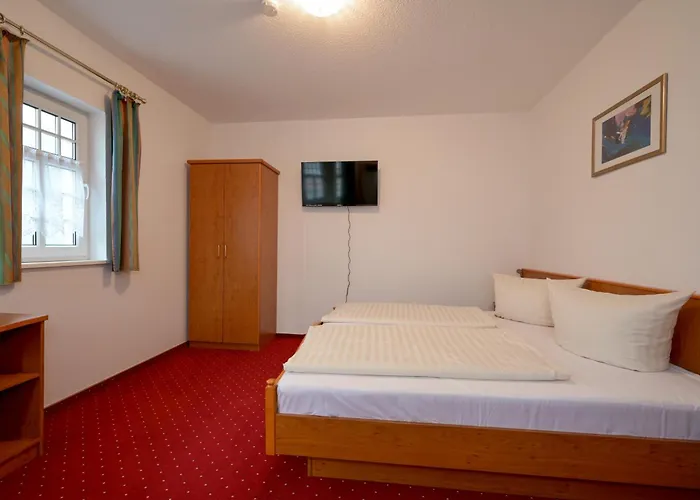 Konukevi Waldschloesschen Und Spezialitaetenrestaurant