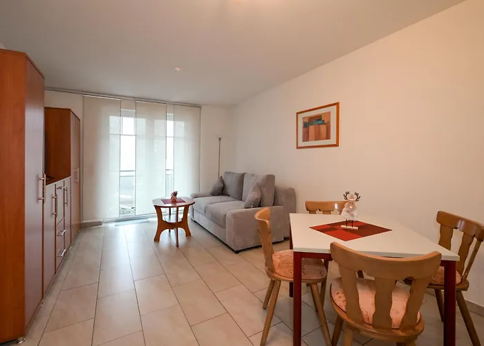 Waldschloesschen Und Spezialitaetenrestaurant Oberhof (Thuringia)