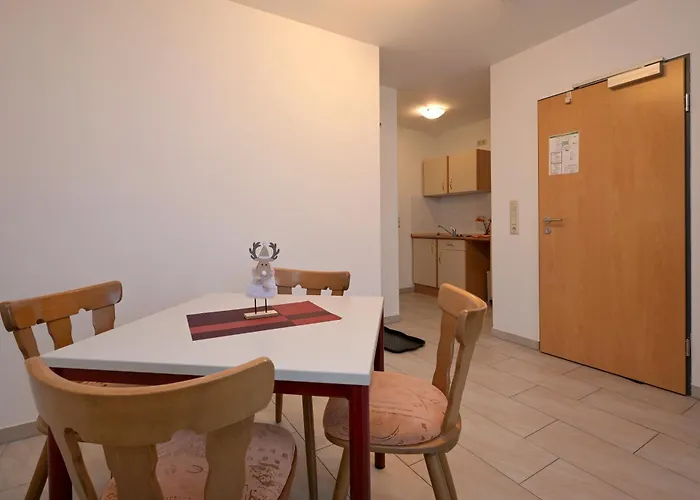 Konukevi Waldschloesschen Und Spezialitaetenrestaurant 3*