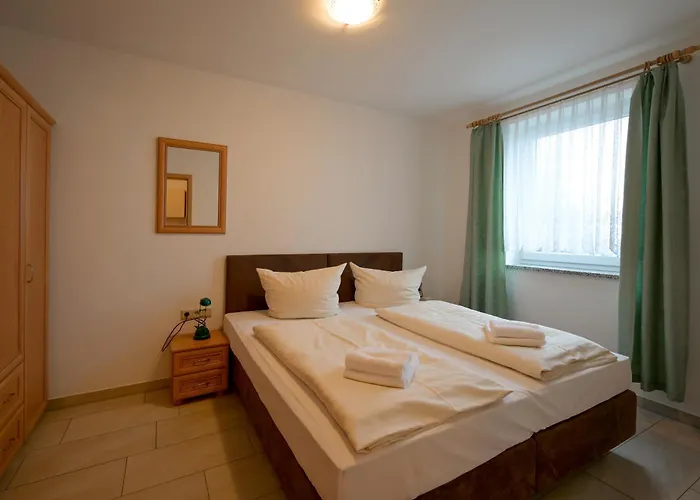 Waldschloesschen Und Spezialitaetenrestaurant 3* Oberhof (Thuringia)