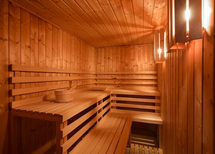 Konukevi Waldschloesschen Und Spezialitaetenrestaurant 3*